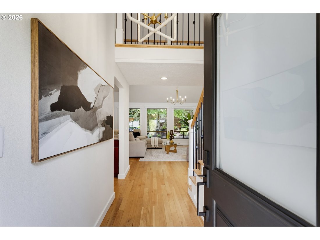 House in Lake Oswego, Oregon, United States 2 - 18690697