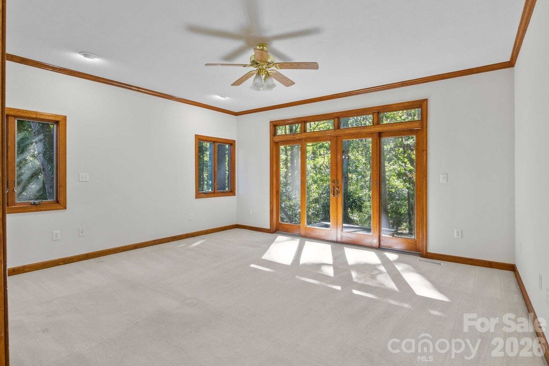 Casa en Cornelius, Carolina del Norte, Estados Unidos 5 - 17455696