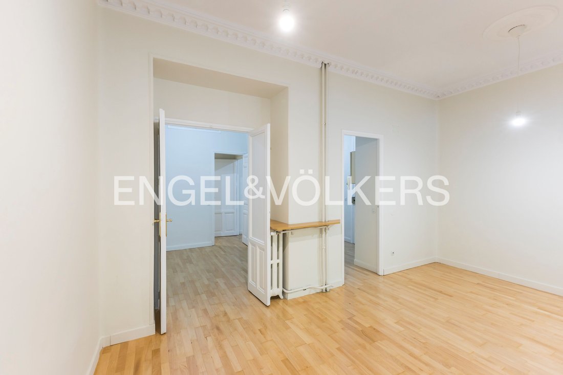 Apartment in Barrio Salamanca, Madrid, Spain 5 - 18331722