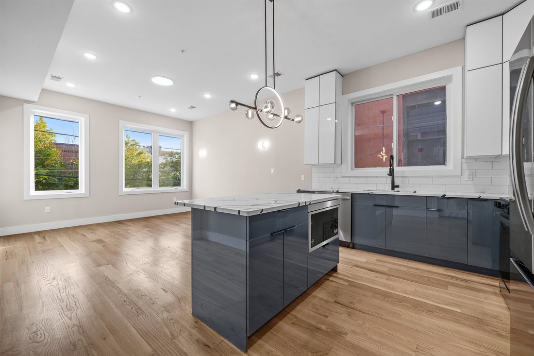 Condo in Jersey City, New Jersey, United States 4 - 18688560