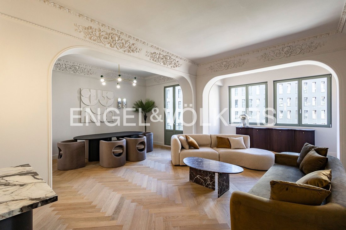 Wohnung in Eixample, Barcelona, Spanien 2 - 18058960