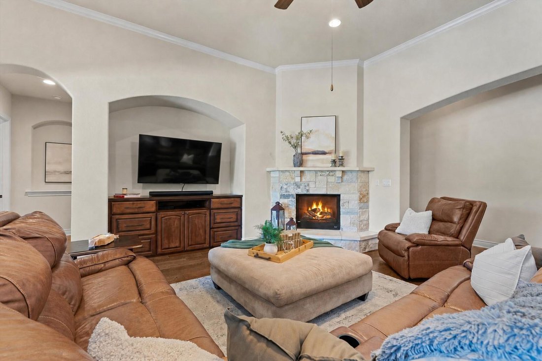 House in Georgetown, Texas, United States 3 - 18690071