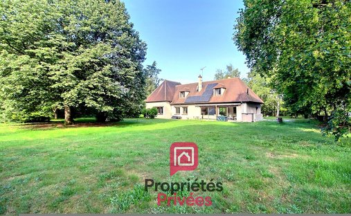 Villa in Paucourt, Centre-Val de Loire, France 1