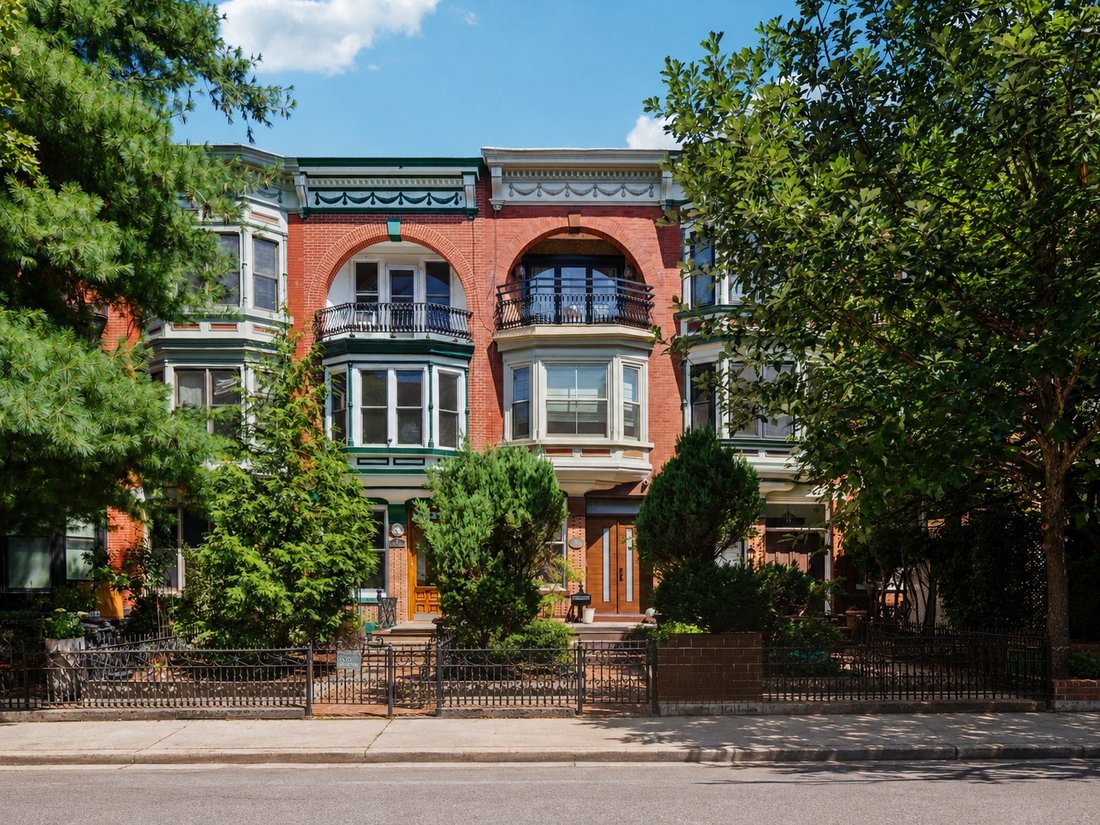 House in New York, New York, United States 2 - 18688455