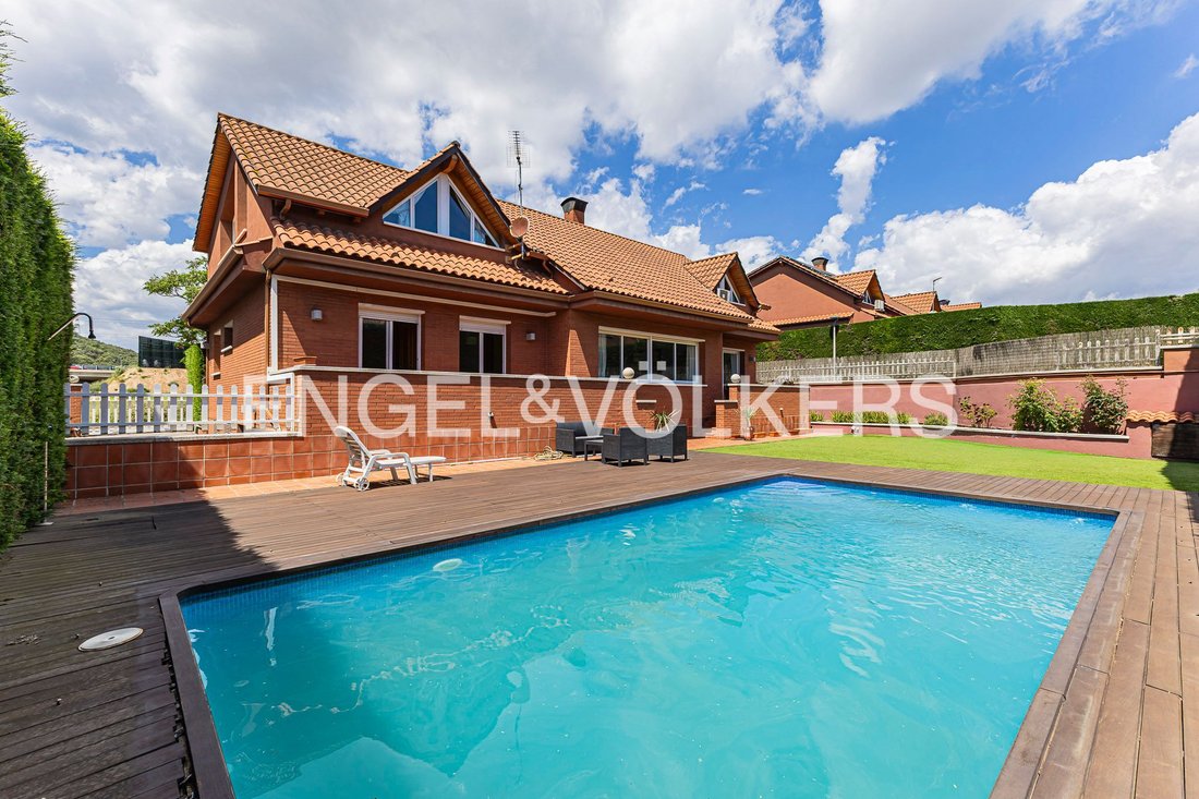 House in Sant Cugat del Valles, Catalonia, Spain 2 - 17920246