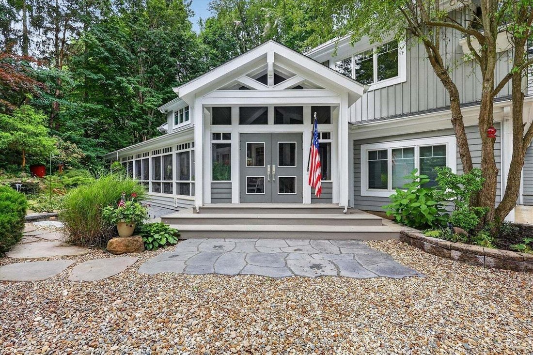House in Sawyer, Michigan, United States 4 - 18687092