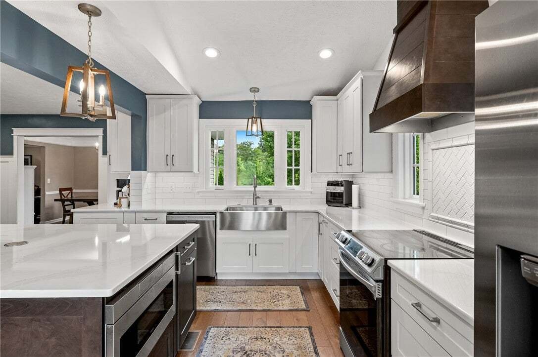 House in Oakdale, Pennsylvania, United States 4 - 18689246