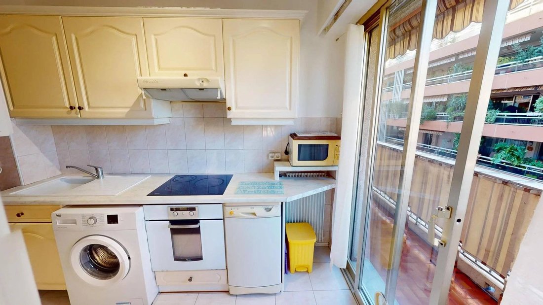 Apartment in Menton, Provence-Alpes-Côte d'Azur, France 4 - 18319022