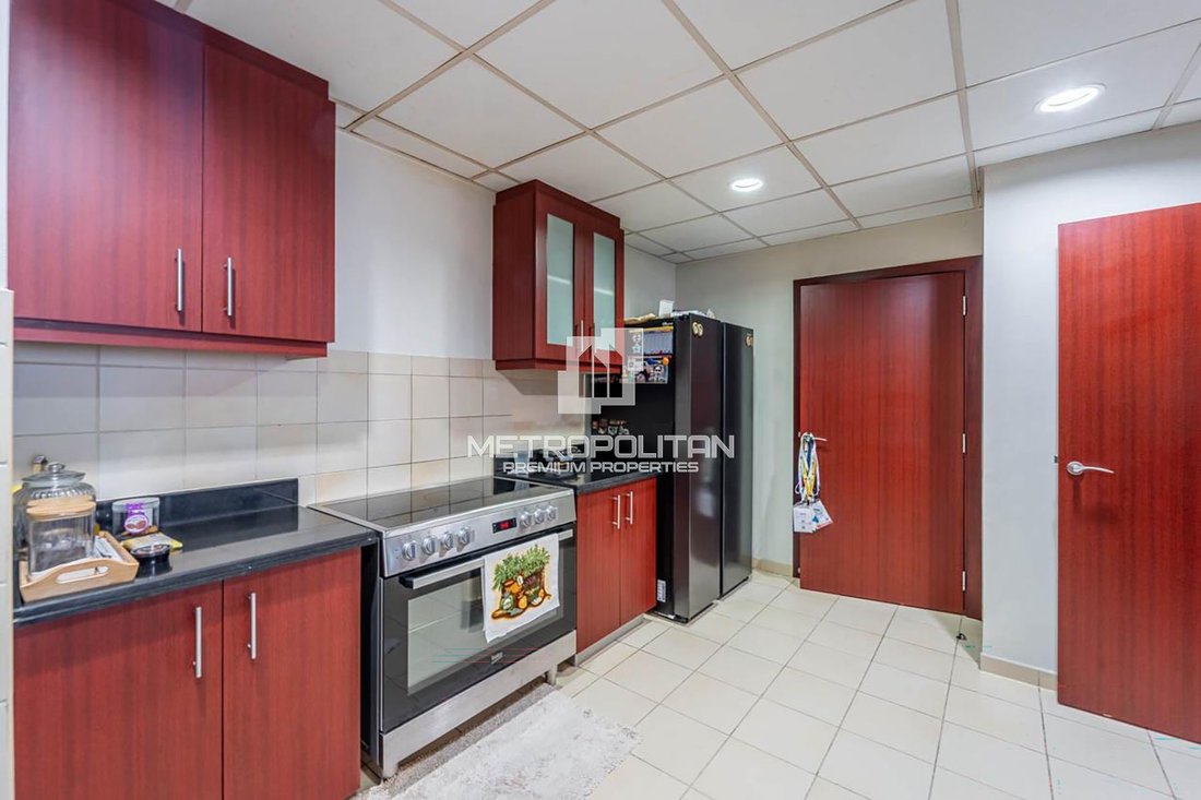 Apartment in Jumeirah Beach Residence, Dubai, United Arab Emirates 5 - 18688476