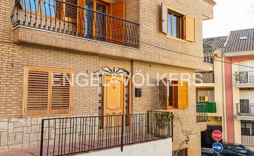 Townhouse in Naquera / Naquera, Valencian Community, Spain 1