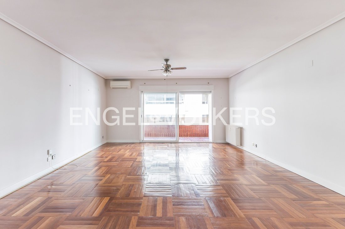 Wohnung in Chamberí, Madrid, Spanien 3 - 16704541
