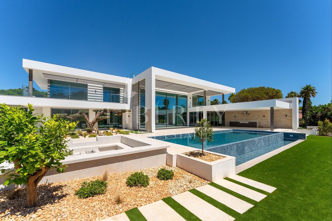 Villa in Quinta do Lago, Almancil, Portugal 3 - 18691136