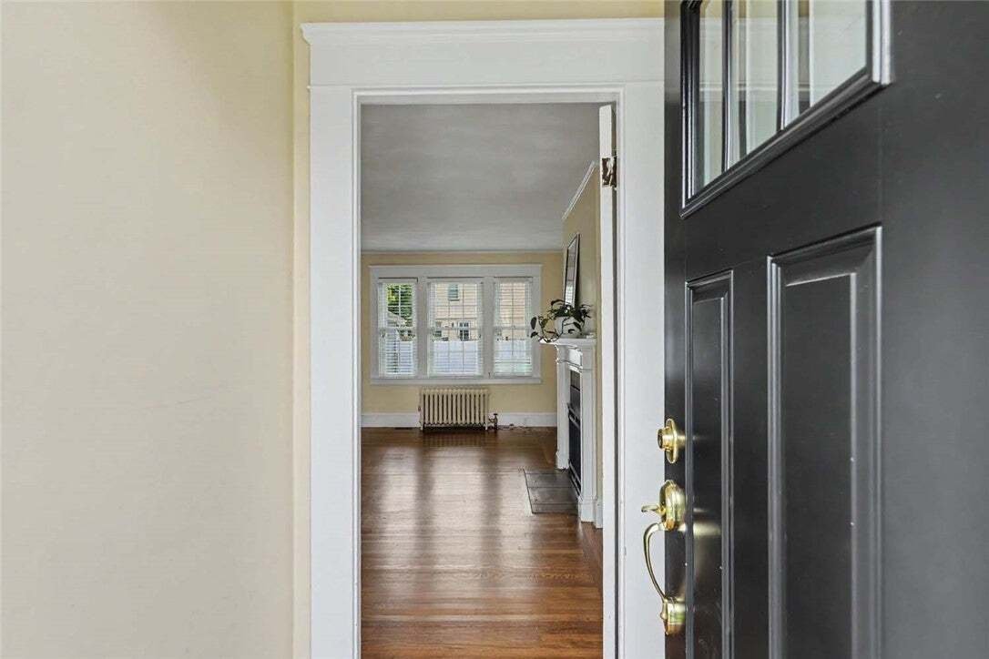 House in Cranston, Rhode Island, United States 4 - 18689387