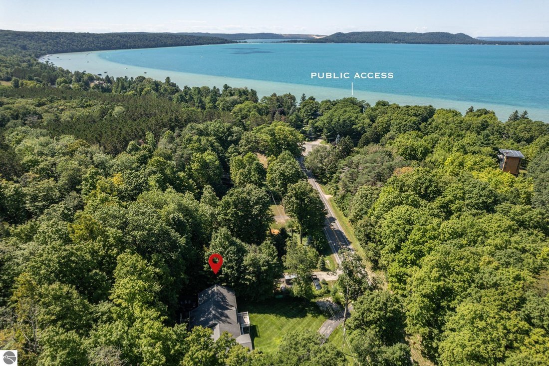 Casa a Glen Arbor, Michigan, Stati Uniti 2 - 18689614