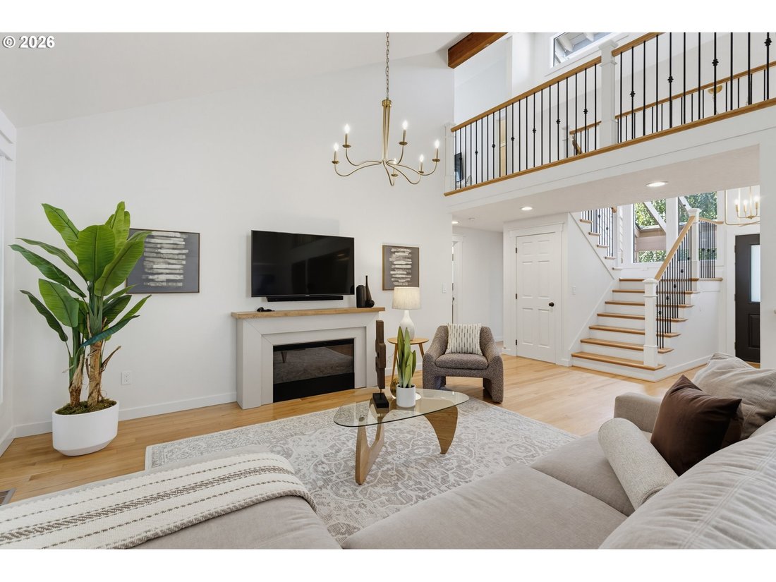 House in Lake Oswego, Oregon, United States 4 - 18690697