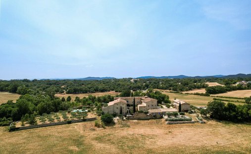 Anwesen in Uzès, Okzitanien, Frankreich 1