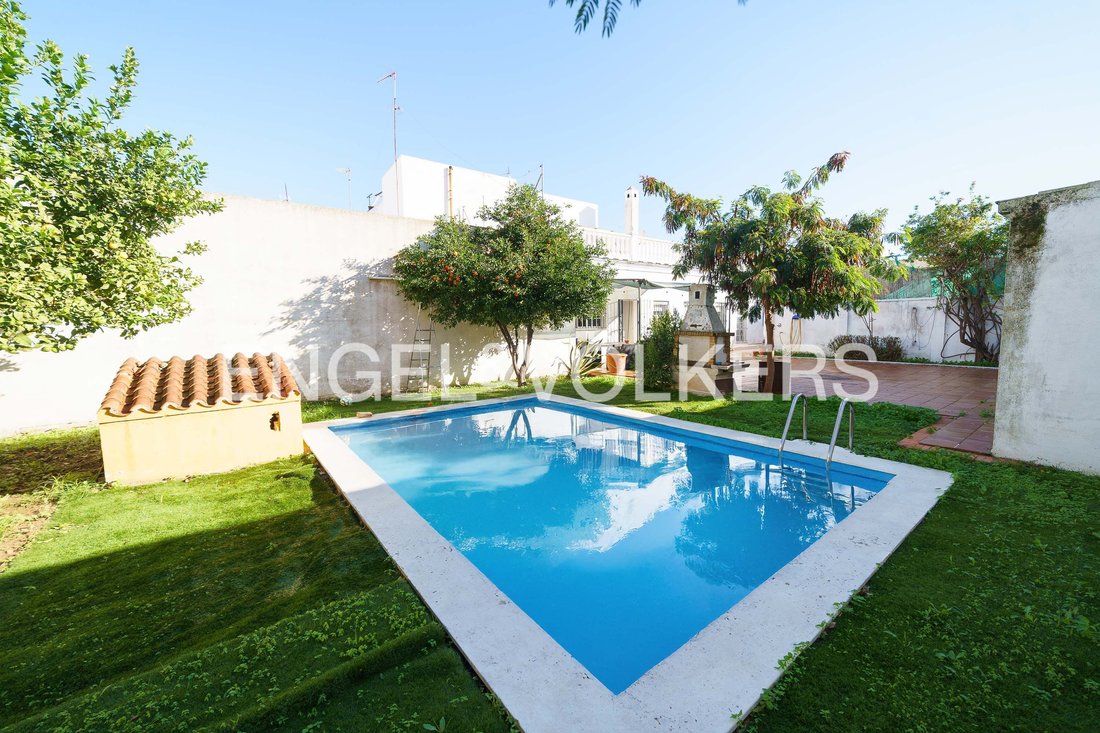 Puerto Real, Andalusia, Spain 2 - 16860019