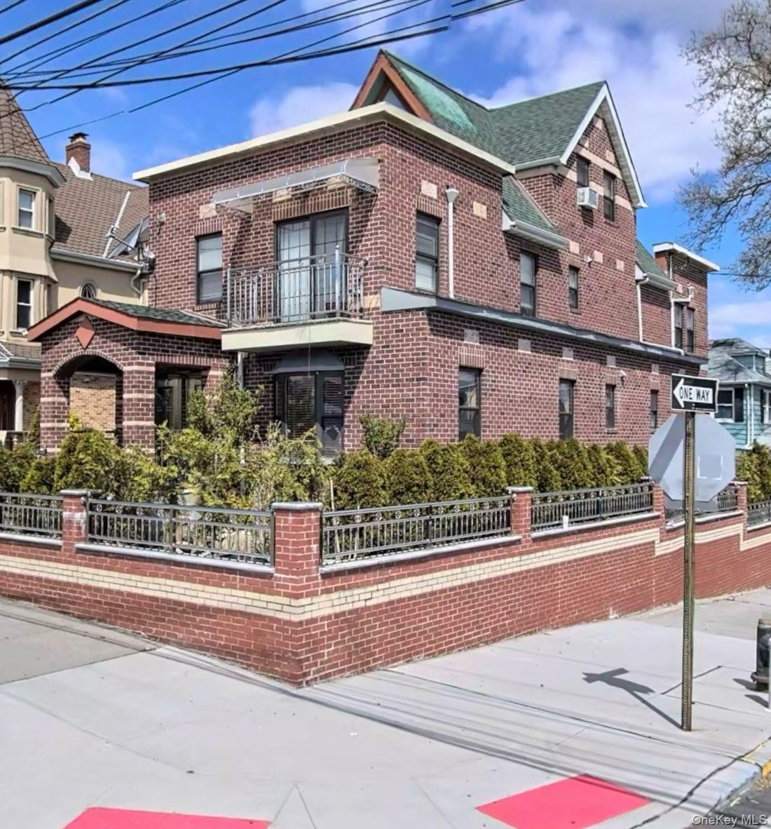 House in New York, New York, United States 1 - 18689470