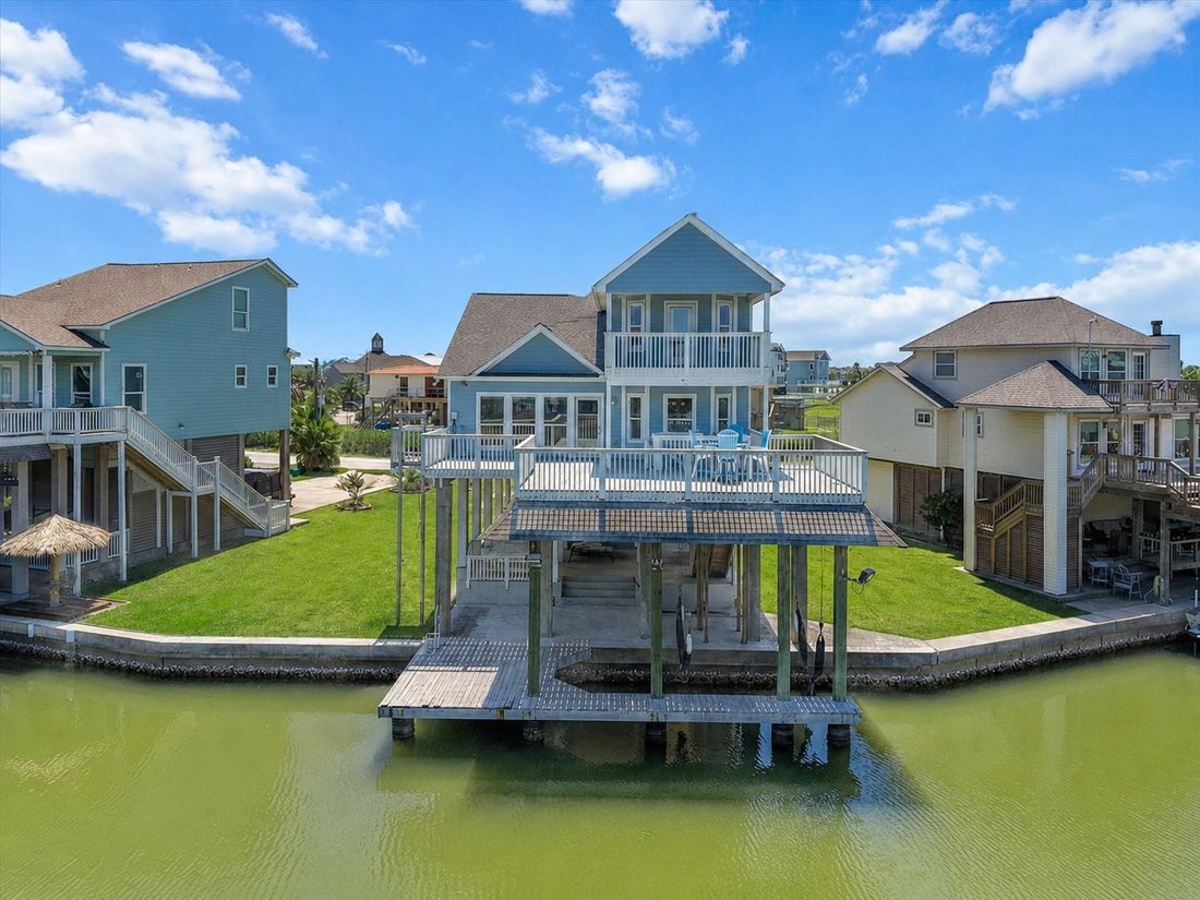 House in Galveston, Texas, United States 1 - 18690154