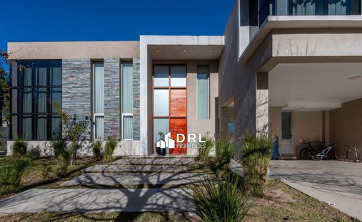 Haus in Córdoba, Córdoba, Argentinien 1