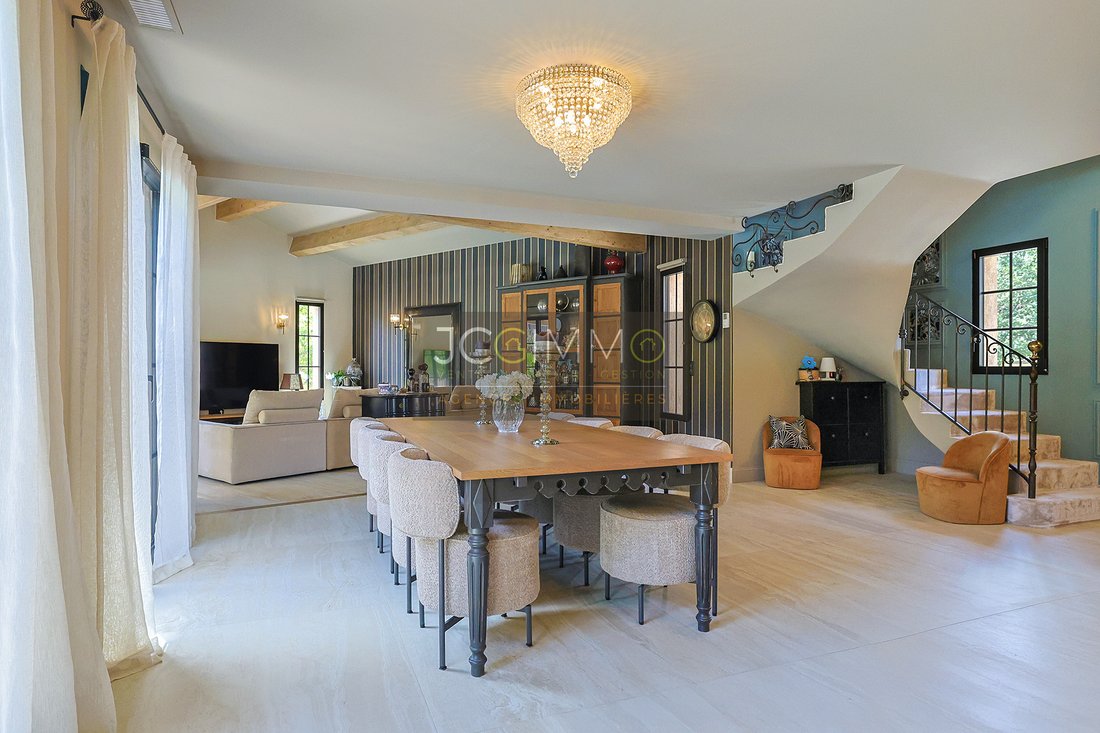 Villa en Solliès-Toucas, Provenza-Alpes-Costa Azul, Francia 5 - 18690971