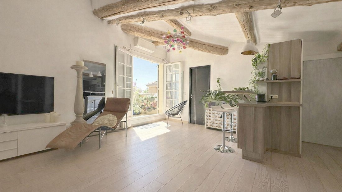 Apartment in Mazarin-Opéra-Bellegarde-Mairie, Aix-en-Provence, France 2 - 18688486