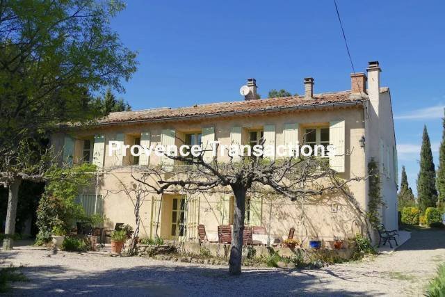 Casa en Vacqueyras, Provenza-Alpes-Costa Azul, Francia 2 - 16286958