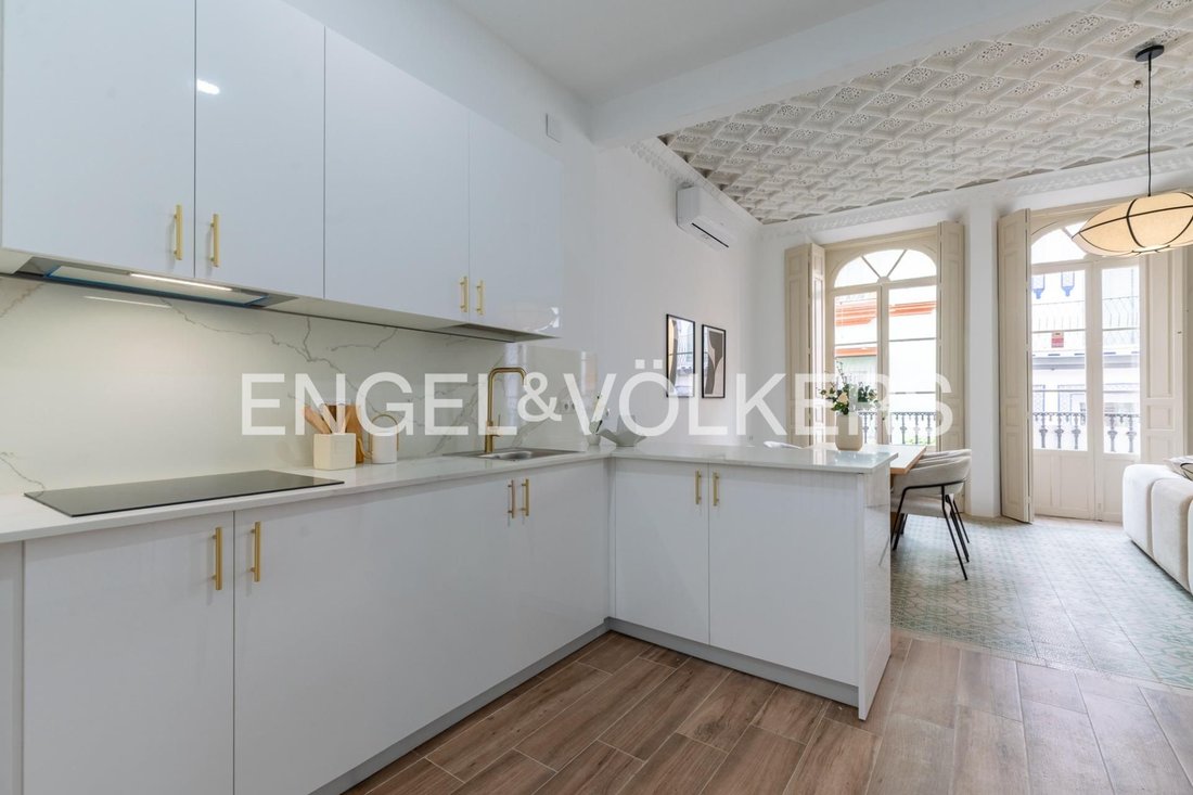 Apartment in Casco Antiguo, Seville, Spain 5 - 17392284