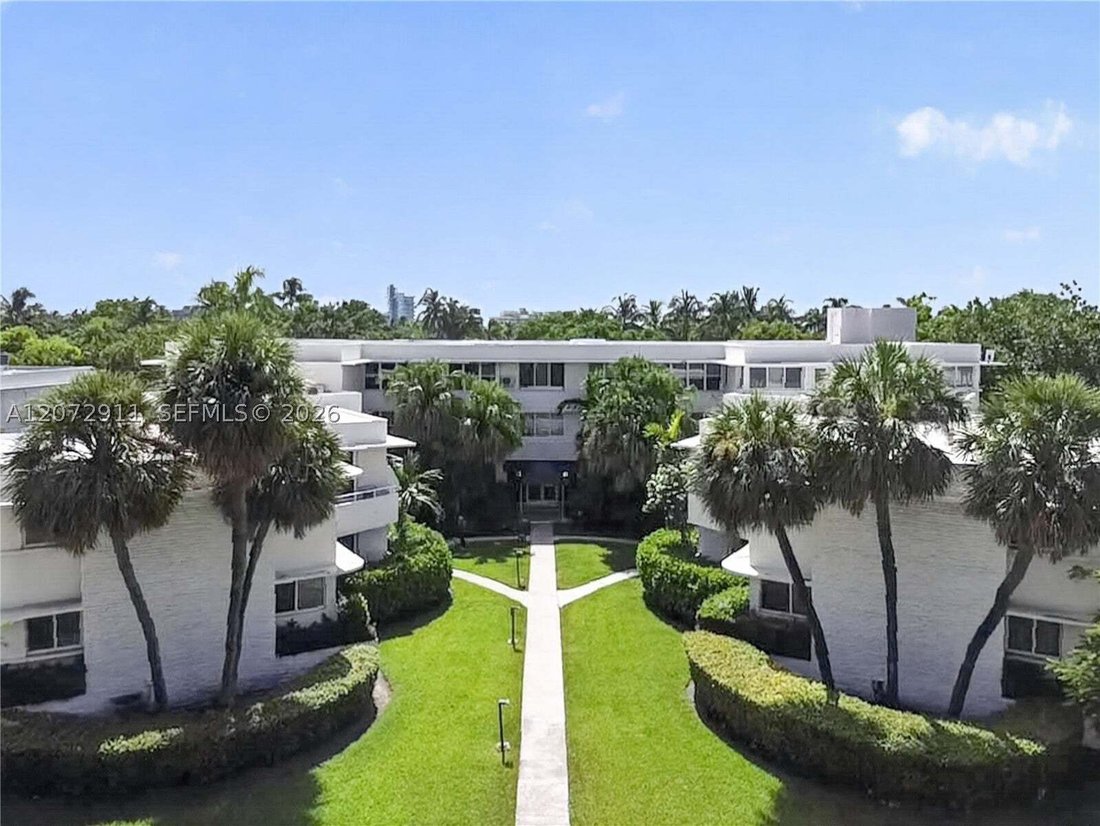Co Op in Bal Harbour, Florida, United States 1 - 18689993