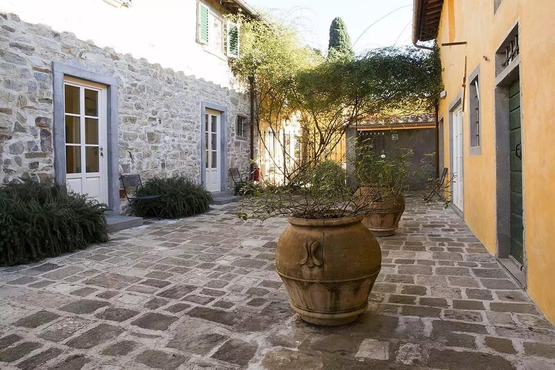 Villa in Fiesole, Tuscany, Italy 3 - 18691066