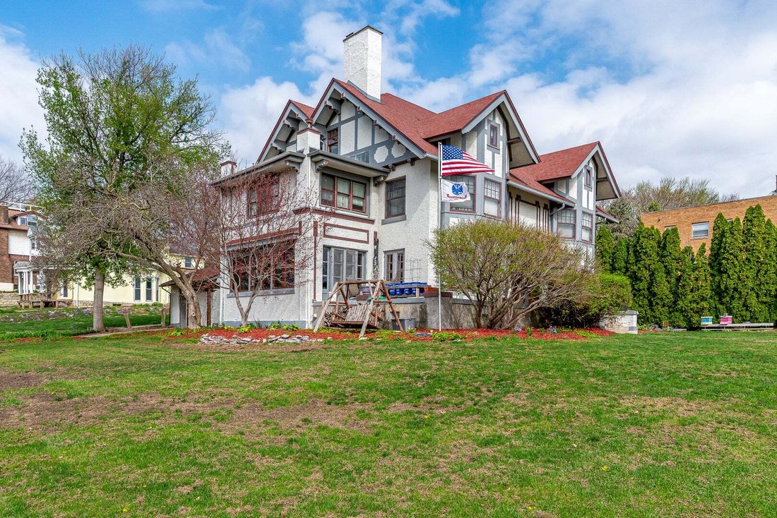 House in Davenport, Iowa, United States 3 - 18690452