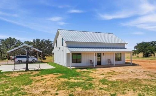 House in Weatherford, Texas, United States 1