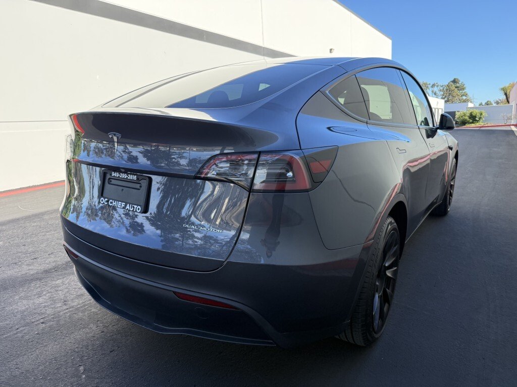 Tesla Model Y in San Diego, CA, United States 3 - 18689800