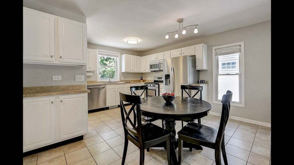 House in Naperville, Illinois, United States 4 - 18690422