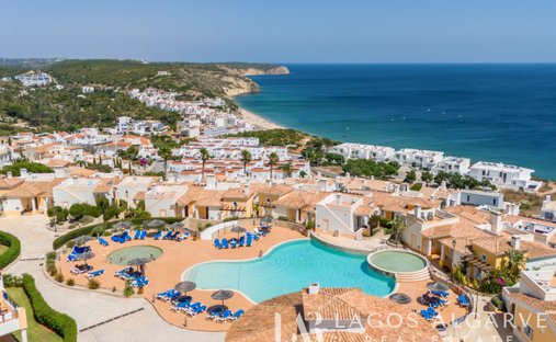 Townhouse in Budens, Algarve, Portugal 1