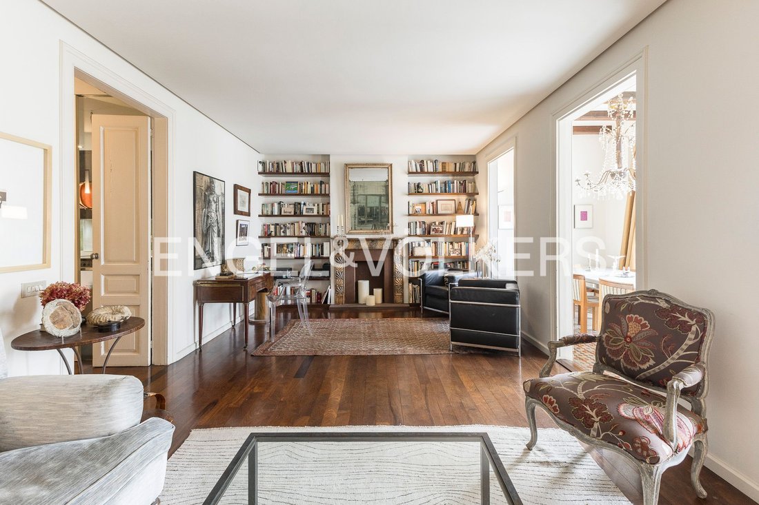 Apartment in Eixample, Barcelona, Spain 4 - 18096087
