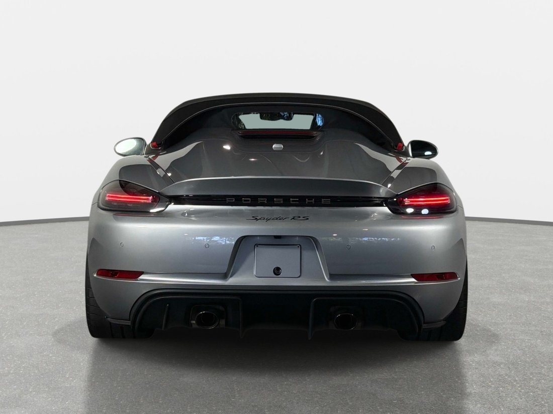 Cabriolet in Pompano Beach, FL, United States 4 - 18688232
