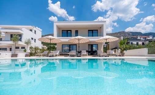 Villa in Grljevac, Split-Dalmatia County, Croatia 1