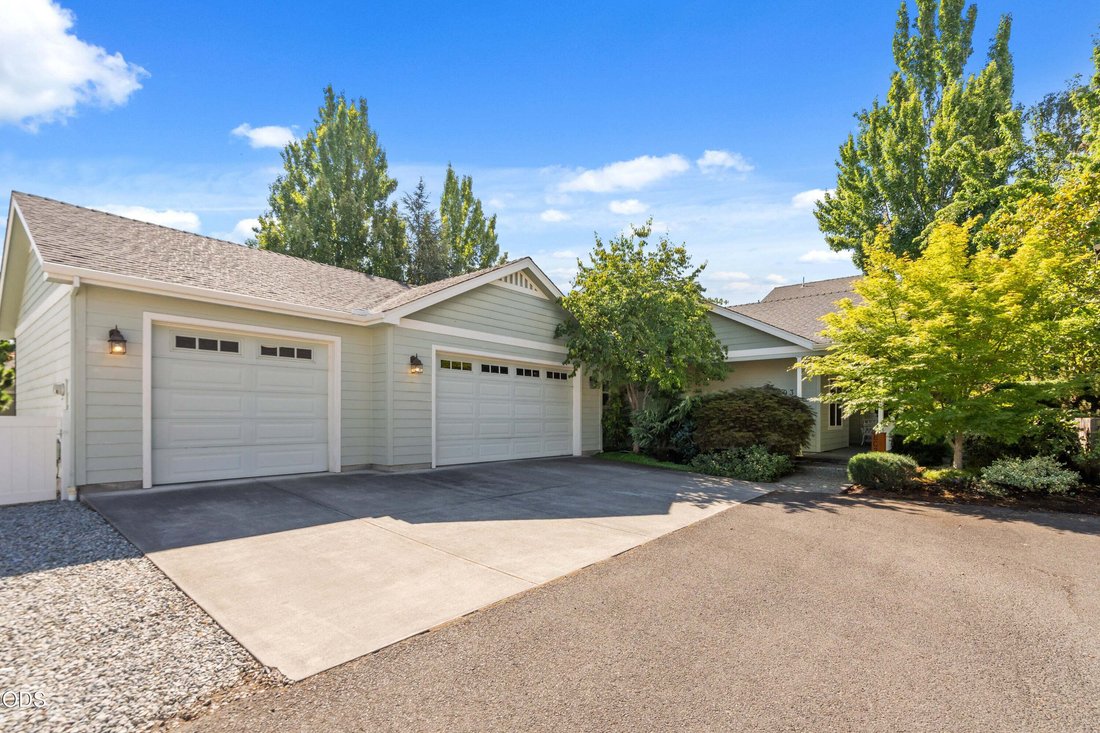 House in Medford, Oregon, United States 1 - 18689289