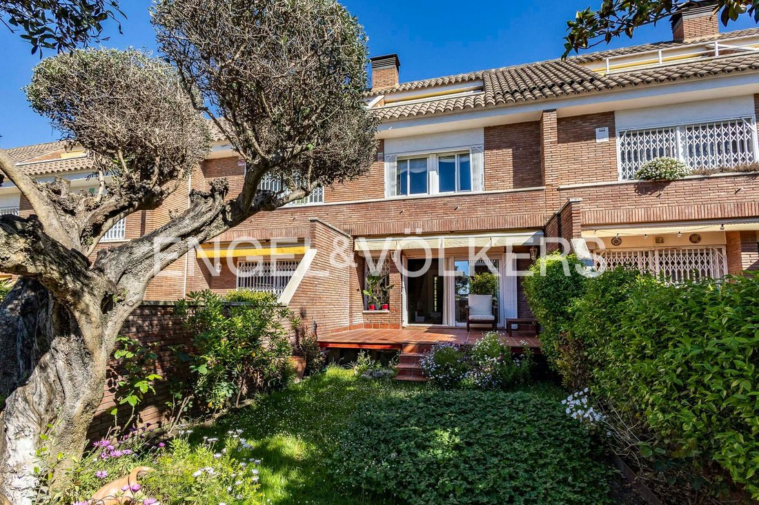 House in Sant Feliu de Llobregat, Catalonia, Spain 1 - 17708591