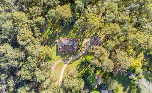 House in Winmalee, New South Wales, Australia 1