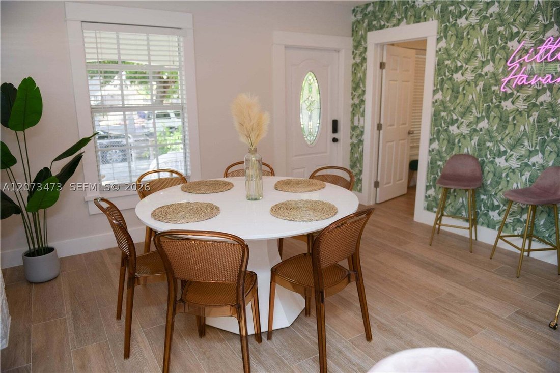 House in Miami, Florida, United States 4 - 18689897