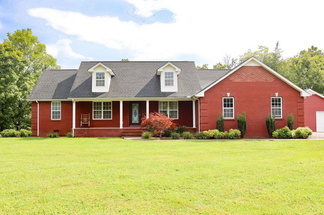 House in McMinnville, Tennessee, United States 2 - 18690286
