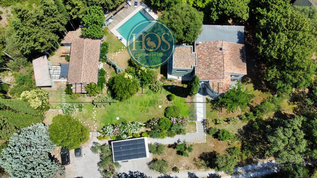 Villa in Grand Sud- Aix la Duranne, Aix-en-Provence, France 2 - 18690962