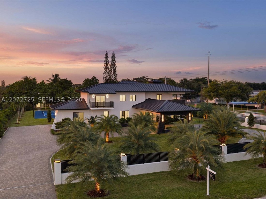 House in Miami, Florida, United States 2 - 18687290