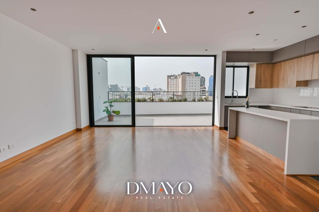 Apartment in Lima, Belarus 2 - 18688856