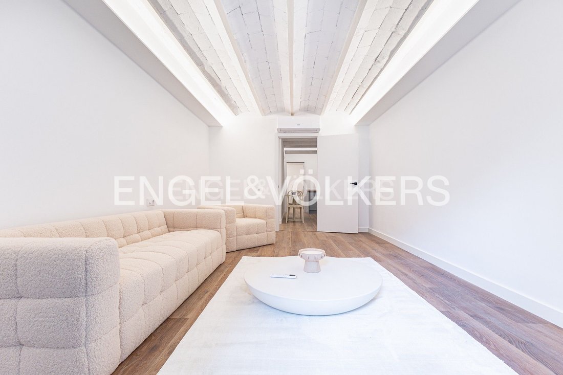 Apartment in Ciutat Vella, Barcelona, Spain 3 - 17255352