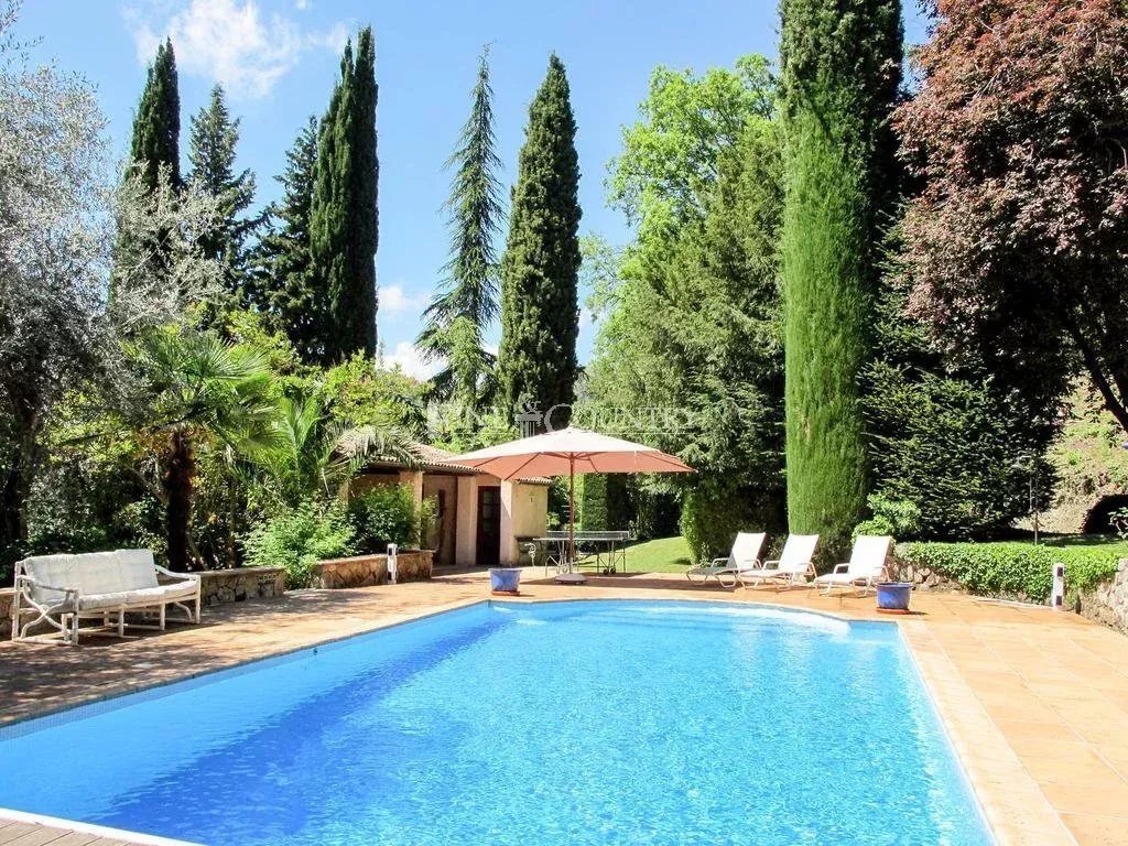 Villa in Grasse, Provence-Alpes-Côte d'Azur, France 2 - 18688397