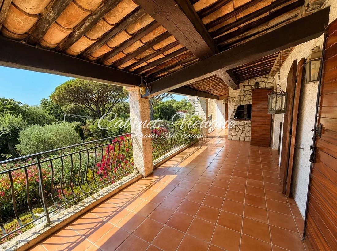 Villa in Grimaud, Provence-Alpes-Côte d'Azur, France 5 - 18687601