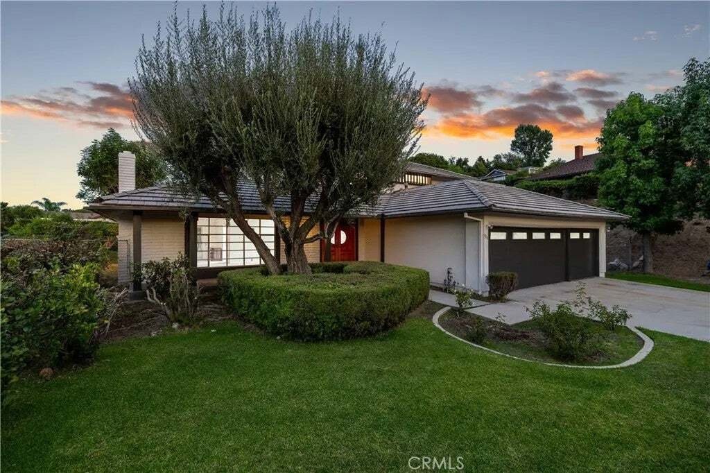 House in Covina, California, United States 4 - 18690527